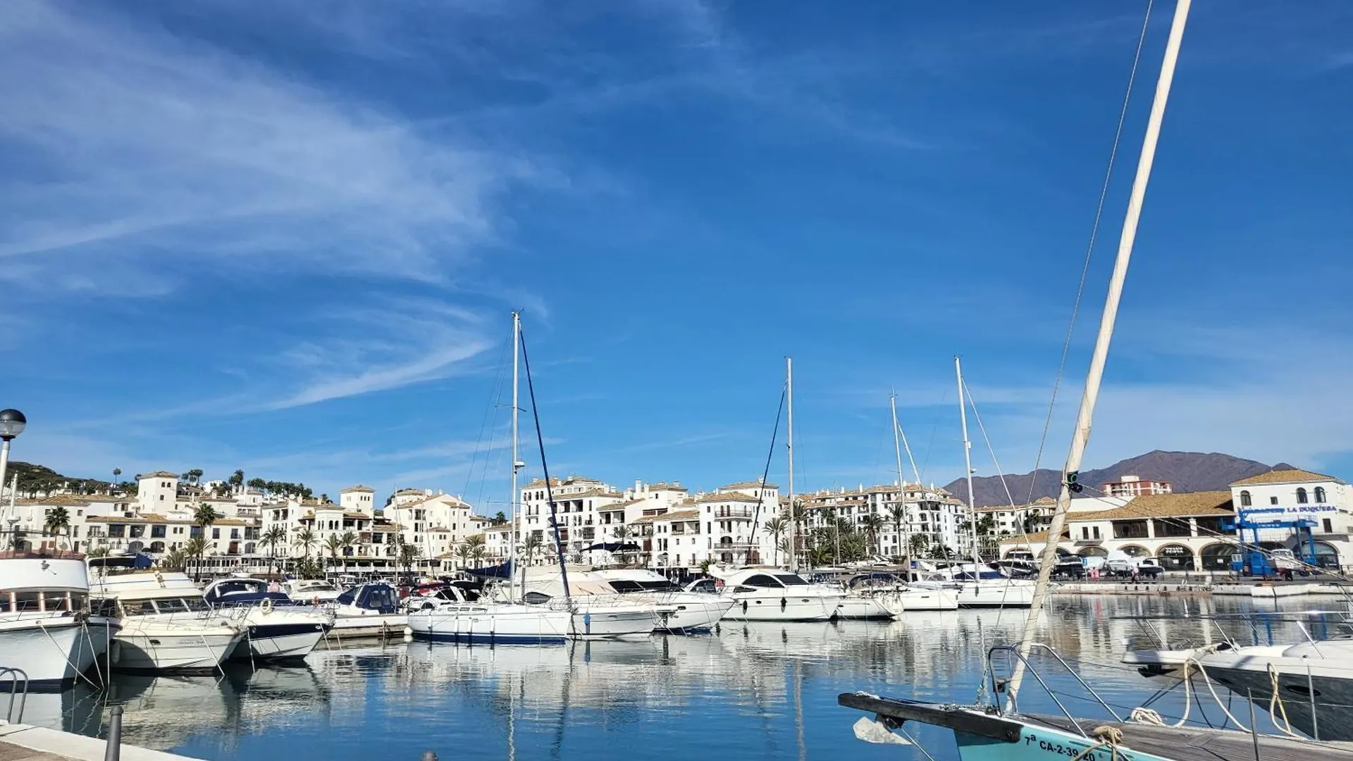 New Build Blue Sunset Duquesa Large 2 Bed Apt Manilva 0*,