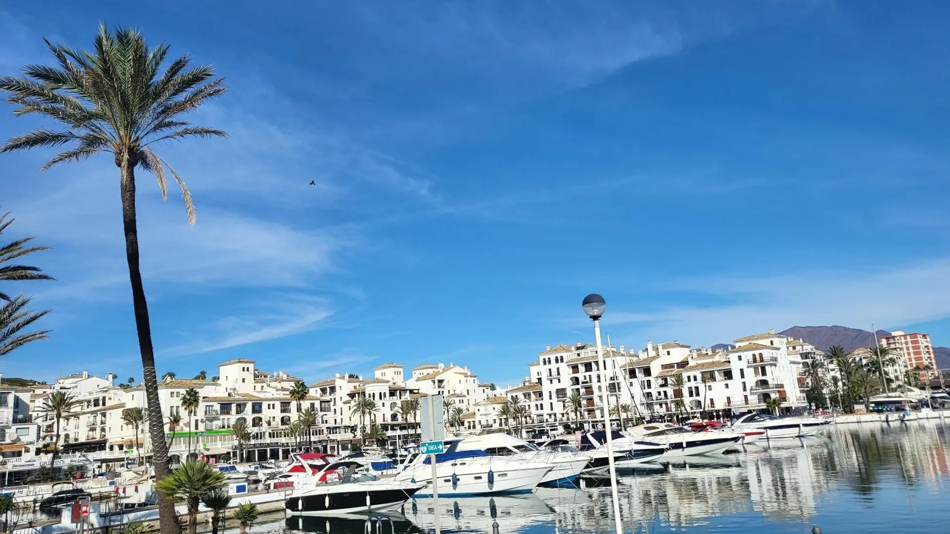 New Build Blue Sunset Duquesa Large 2 Bed Apt Manilva Apartment