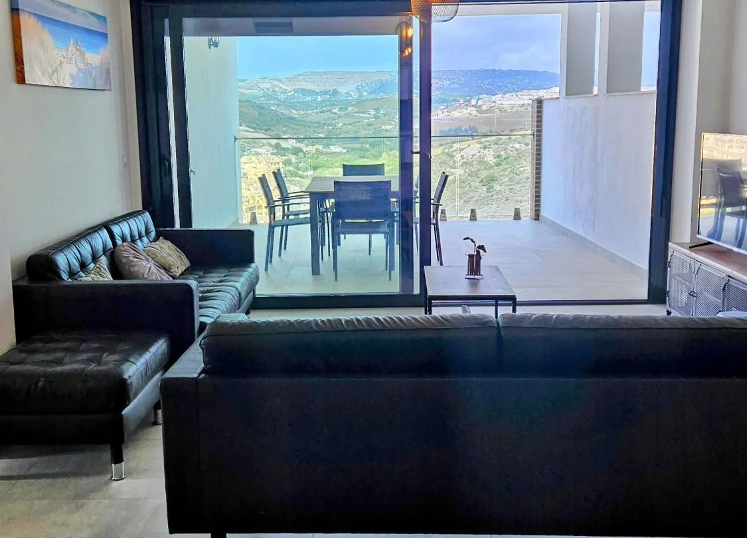 New Build Blue Sunset Duquesa Large 2 Bed Apt location